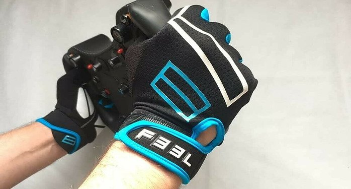 SR2 Sim Racing Gloves